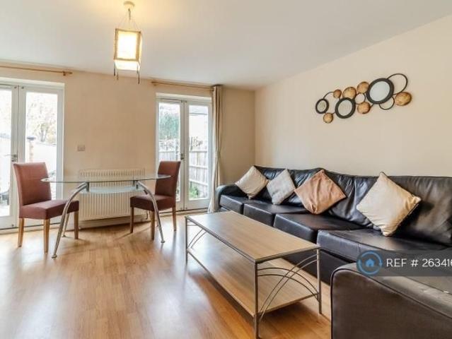Room for rent in Batchworth, Hertfordshire