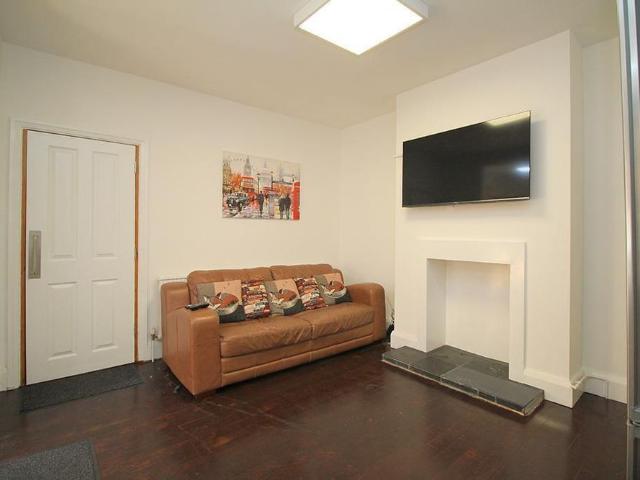 Room for rent in Elmfield, Leicestershire