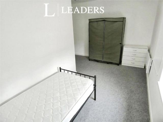 Room for rent in Potters Corner, East Midlands