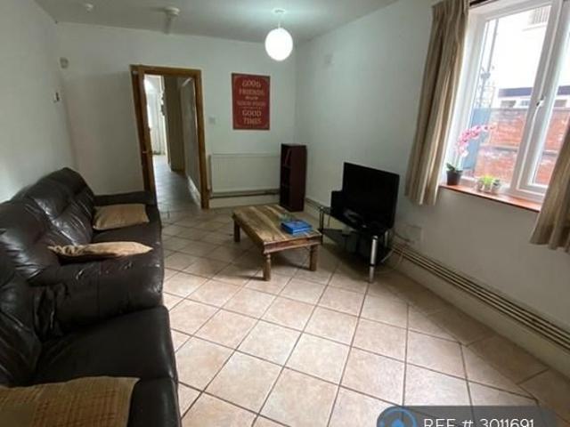 Room for rent in Park Village, West Midlands