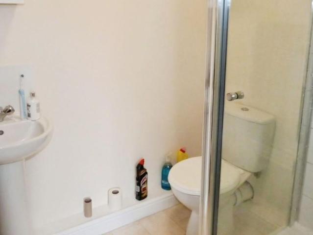 Room for rent in Wotton, Gloucester