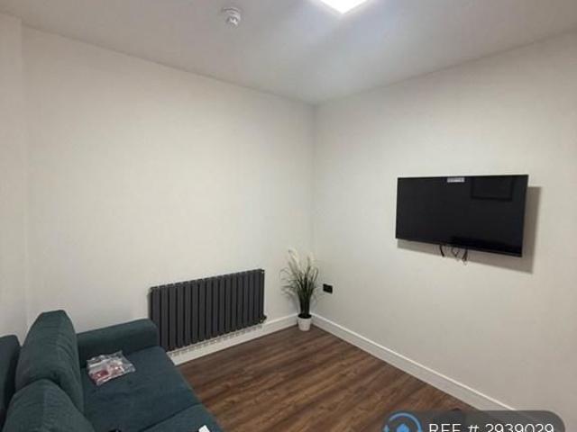 Room for rent in Wealdstone, Greater London