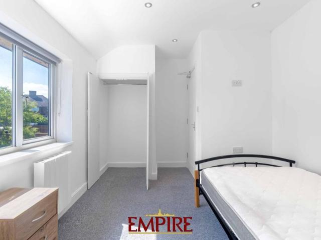 Room for rent in Sutton Coldfield, West Midlands