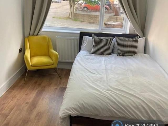 Room for rent in Troy Town, Rochester