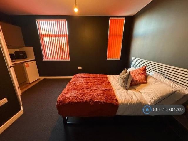 Room for rent in Stoke, Stoke-on-Trent
