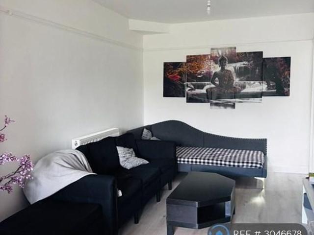 Room for rent in London Borough of Croydon, Greater London