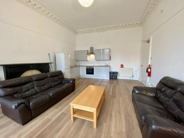 Room for rent in Hillhead, Scotland