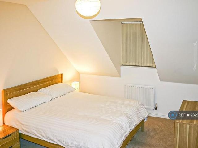 Room for rent in Buckingham Park, Buckinghamshire