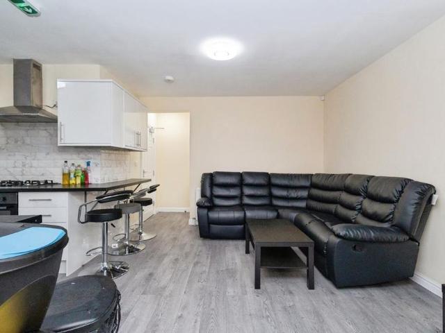 Room for rent in Georgia, Greater Manchester
