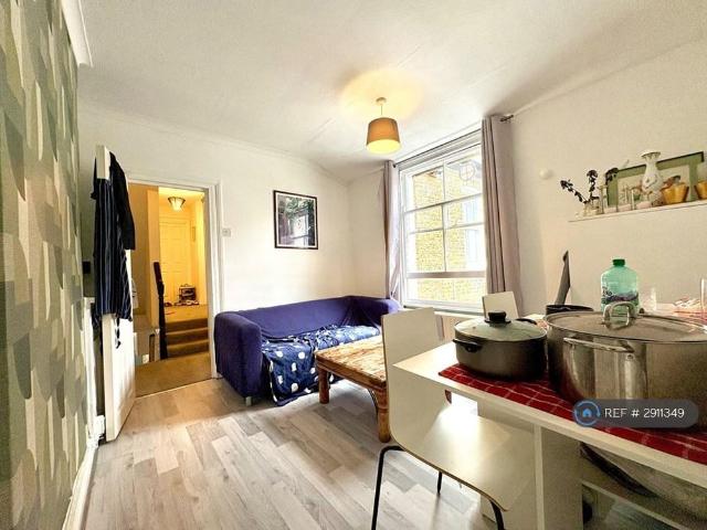 House for rent in Fulham, Sands End