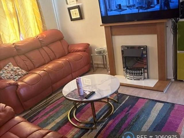 Room for rent in Knowle Park, Bristol