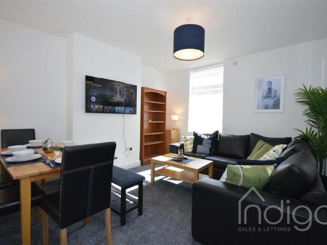Room for rent in Burslem, Stoke-on-Trent