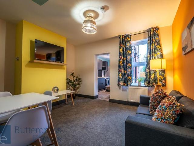 Room for rent in New Town, Alverton