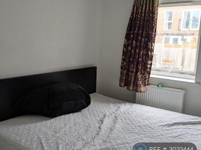 Room for rent in Monks Orchard, Kent