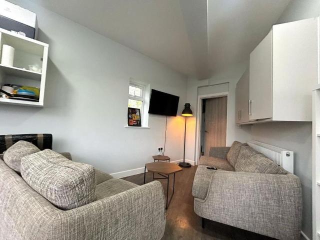 Room for rent in Watergate, Devon