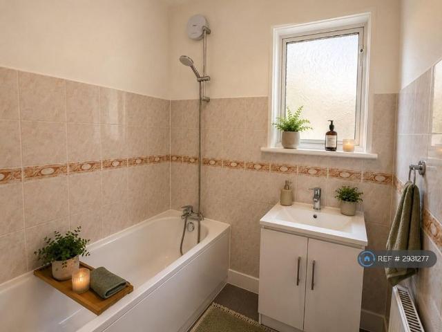 Room for rent in Wealdstone, Greater London