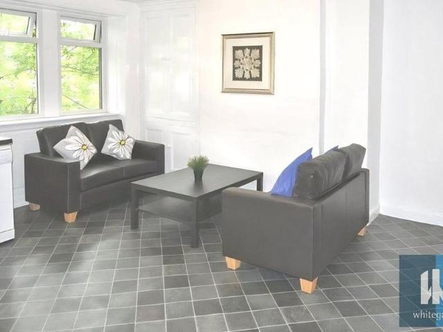 Room for rent in Waterloo, Almondbury
