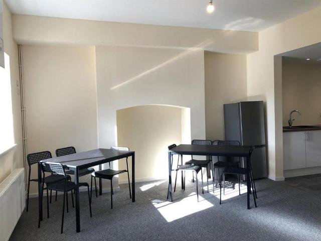 Room for rent in Pity Me, Framwellgate Moor