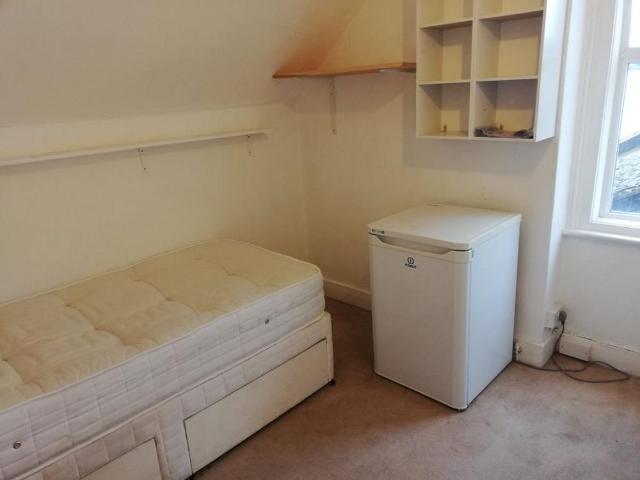 Room for rent in Reffles Bridge, Red Hill