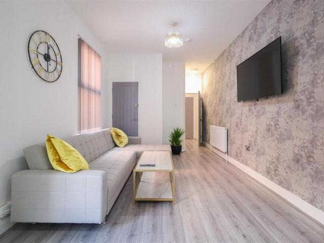 Room for rent in Spon End, West Midlands