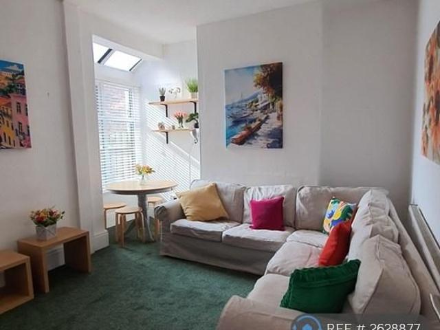 Room for rent in Old Town, Hull
