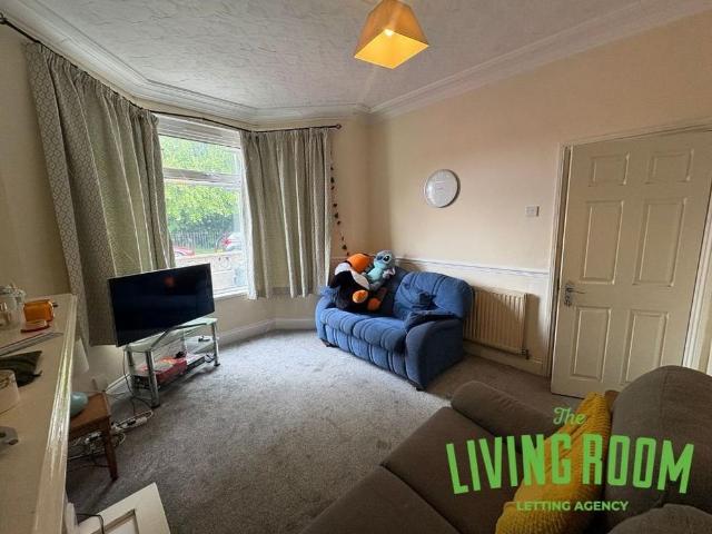 Room for rent in Falcon Lodge, Wales