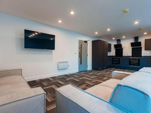 Room for rent in Attenborough, East Midlands