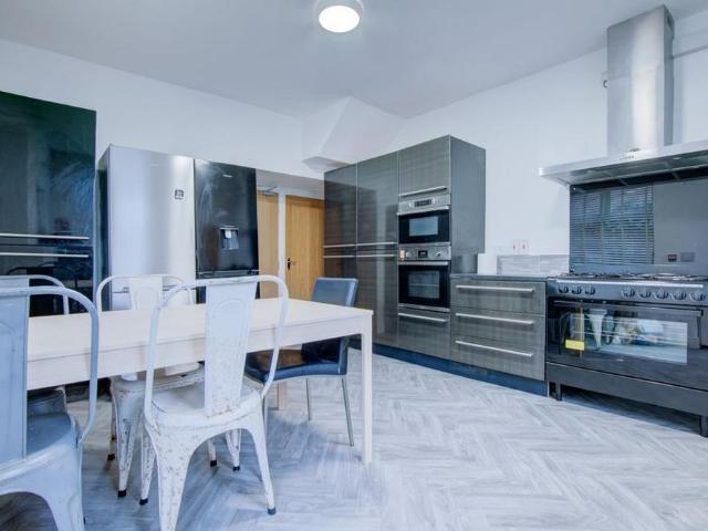 Room for rent in West Yorkshire