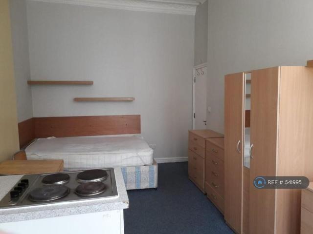 Room for rent in Kensal Town, Bayswater
