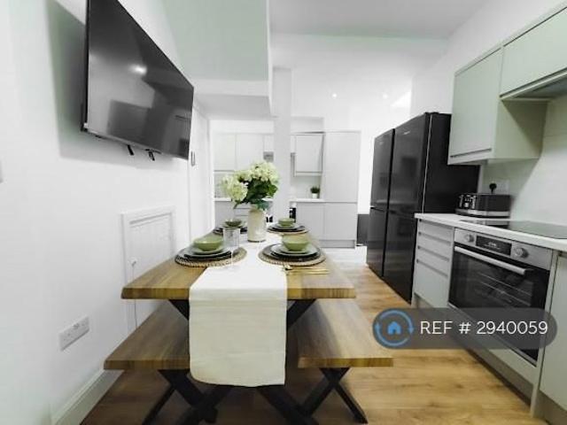Room for rent in Kings Farm, Hamerton