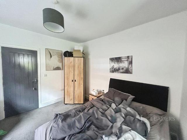 Room for rent in New Normanton, East Midlands
