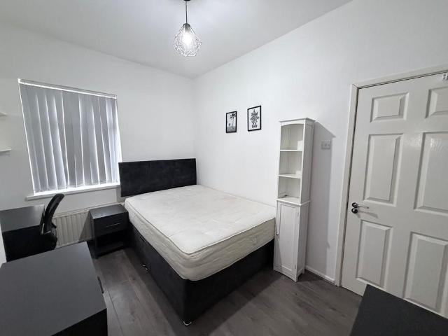 Room for rent in St Helens