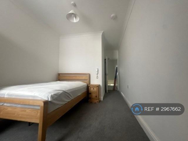 Room for rent in Sheerness, Oad Street