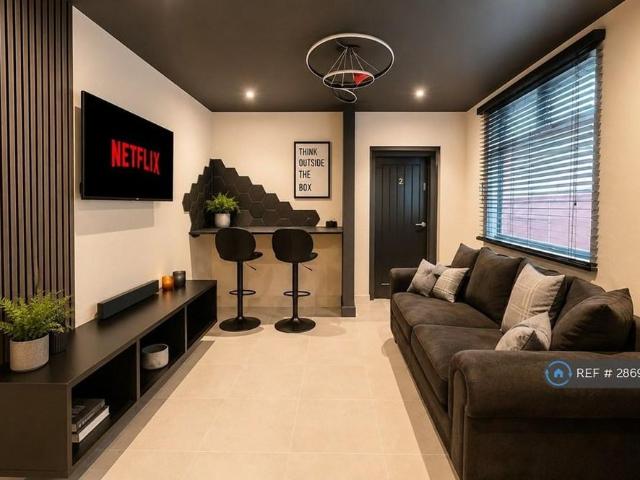 Room for rent in Coalville, Leicestershire