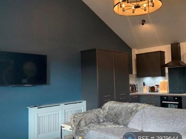Room for rent in Fishersgate, West Sussex