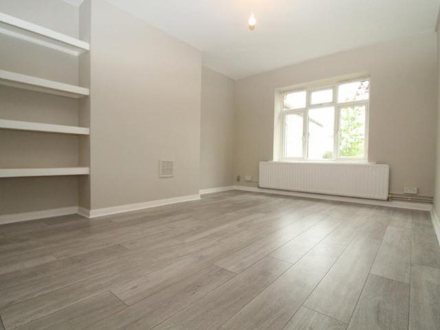 Room for rent in Wimbledon Park, Greater London