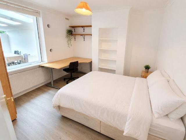 Room for rent in The Slade, Oxfordshire