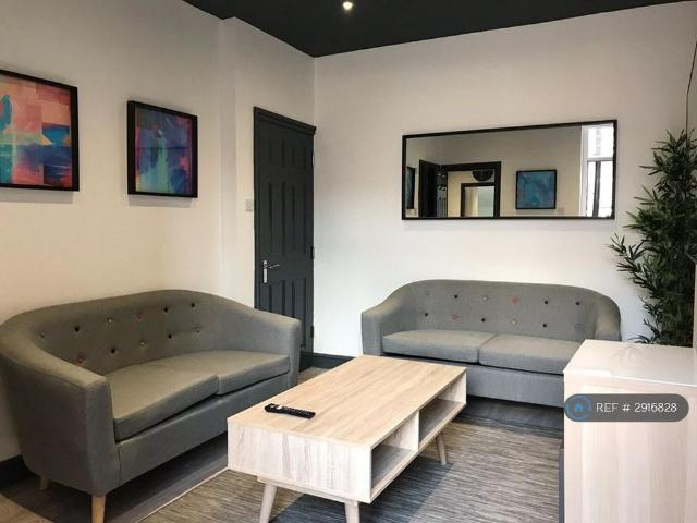Room for rent in Two Mills, Cheshire