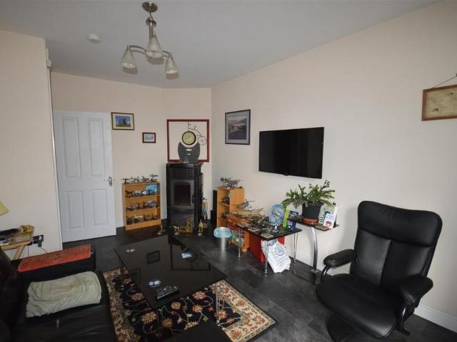Room for rent in Roseworthy, Cornwall