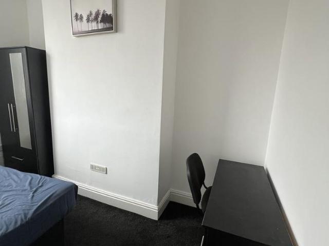 Room for rent in Higher Broughton, Salford