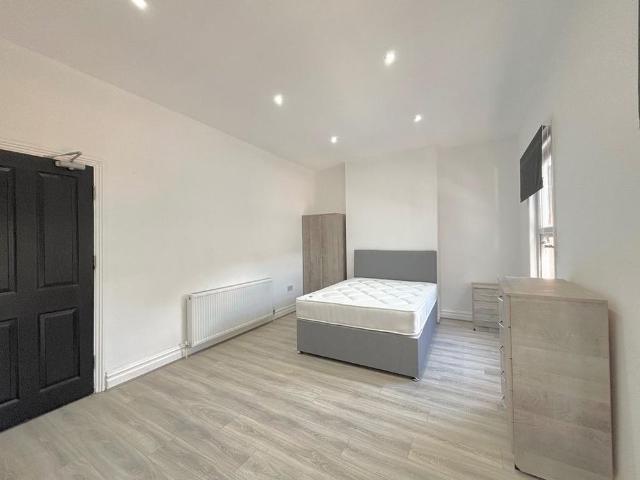 Room for rent in Harpur, Bedford