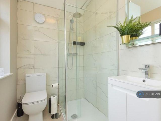 Room for rent in Olton, West Midlands