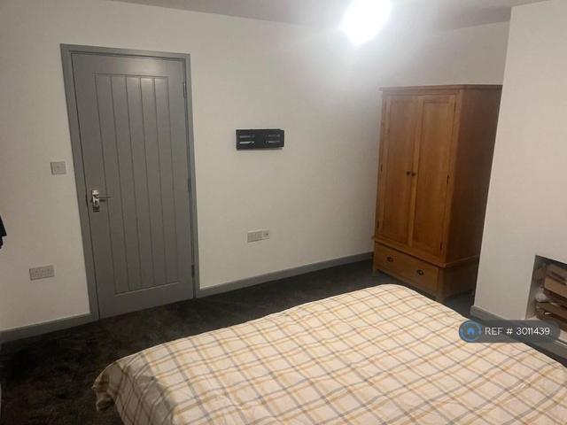 Room for rent in Keynsham, West of England