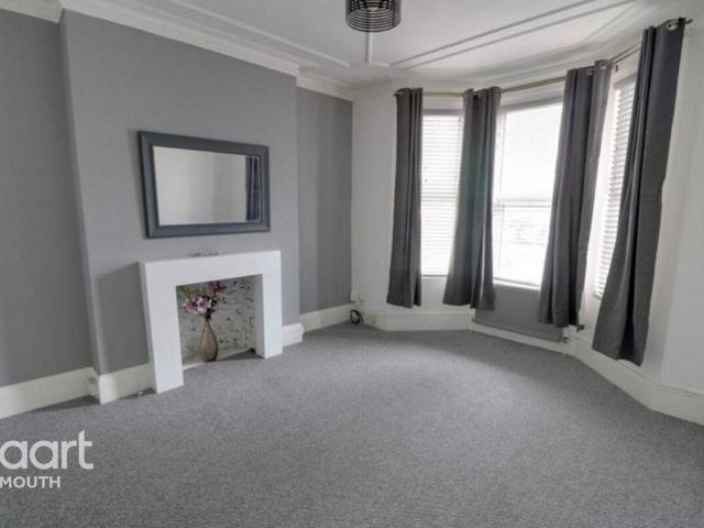 Room for rent in Lipson, Mount Wise