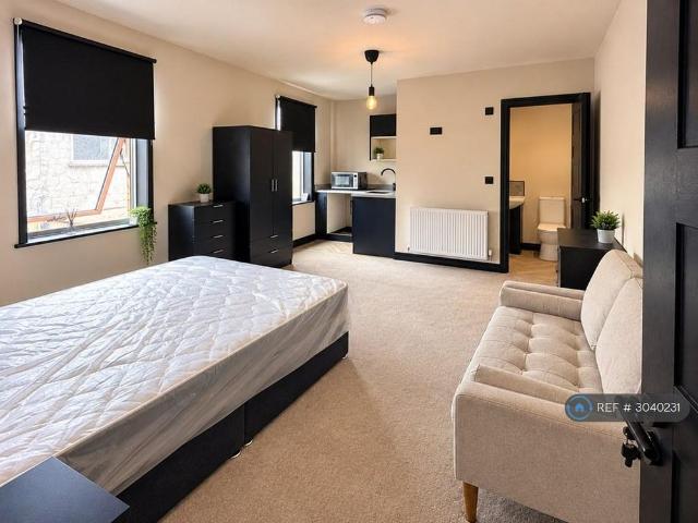 Room for rent in Potters Corner, East Midlands