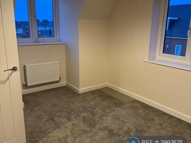 Room for rent in Sealand, Garden City