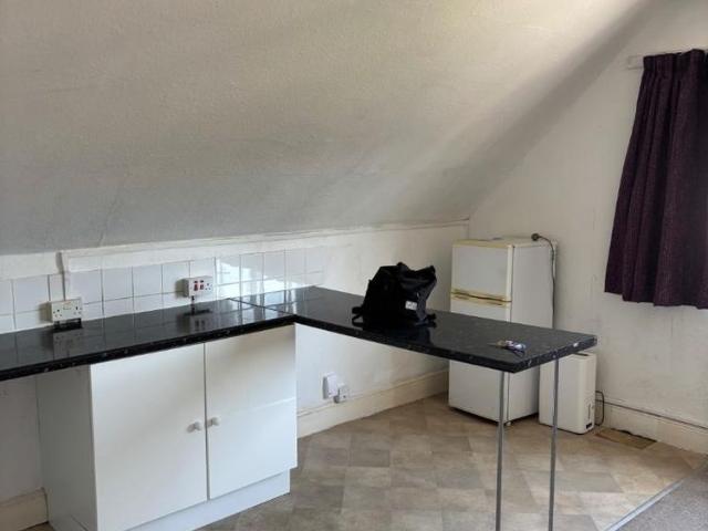 Room for rent in Lansdowne, Springbourne