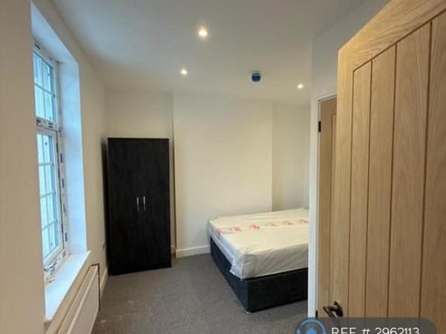 Room for rent in Lichfield, Boley Park