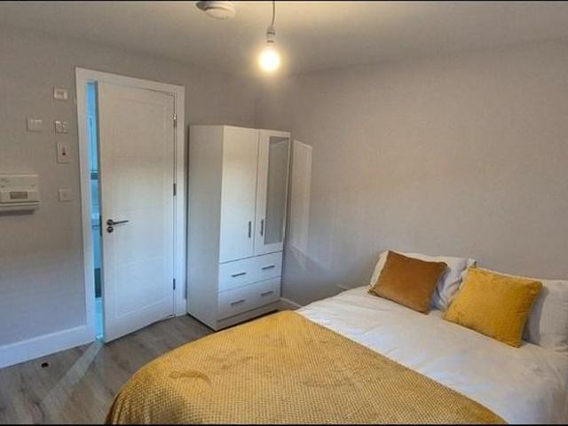 Room for rent in Lee Chapel, Essex