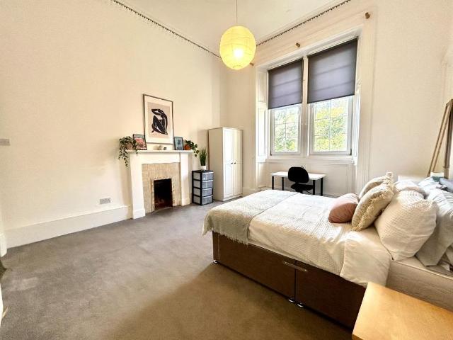 Room for rent in Hillhead, Scotland